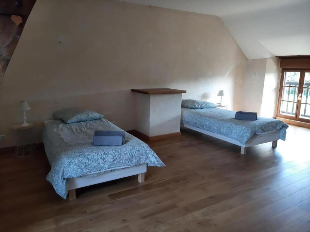 Longere Familiale Villa Melesse Exterior foto